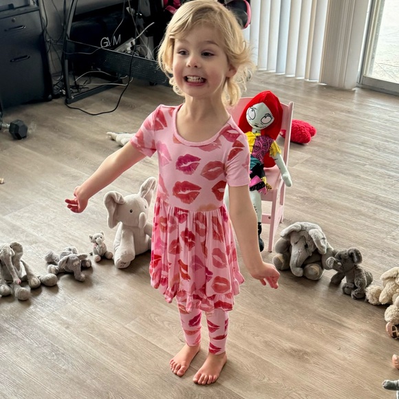 Posh Peanut Isabela Short Sleeve Ruffled Twirl Dress - Picture 7 of 14